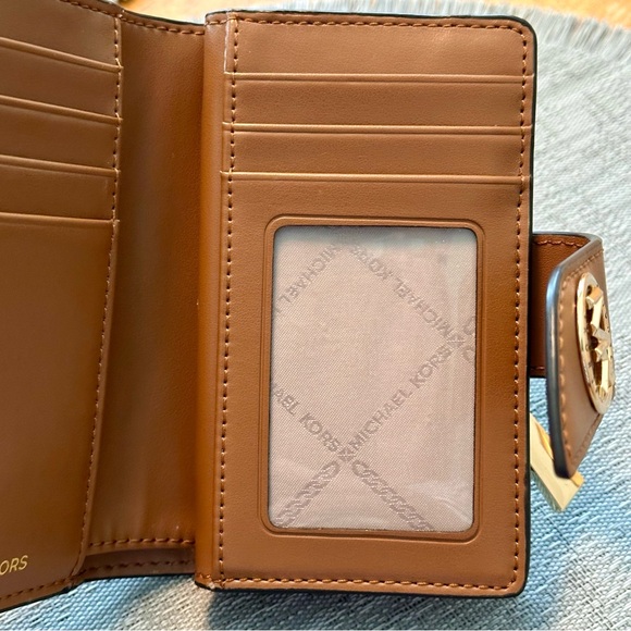 Michael Kors Signature Brown Acorn Greenwich Medium Tab Zip Around Wallet - Picture 9 of 13